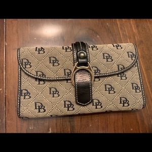 Dooney & Bourke Wallet